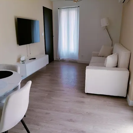 Laparade Apartman